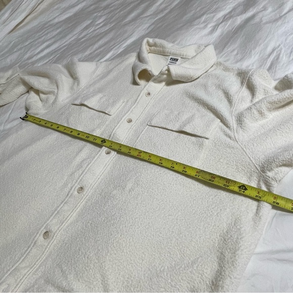 Victoria Secret Pink Fleece Shacket Long Sleeve Reverse Shirt Top XL Cream - Picture 11 of 13